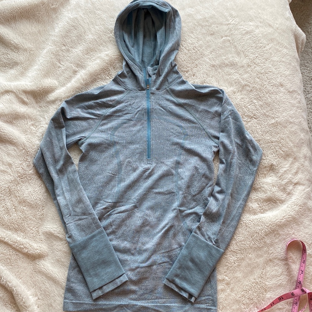 Lululemon | Size 6 Women’s Swiftly Speed Hooded 1/2 Zip Water Resistant Running
